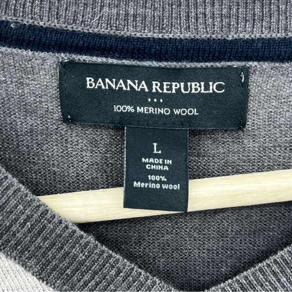 Banana Republic Factory L 100% Merino Wool Argyle V Neck Sweater Y2K - Picture 3 of 9